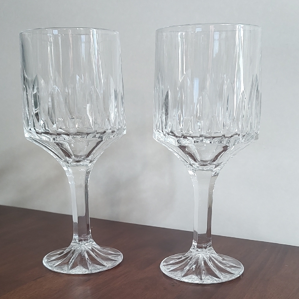 FOSTORIA Wine Glass-Greenfield Clear Heavy Lead Crystal 5oz - 6" in tall Set 2